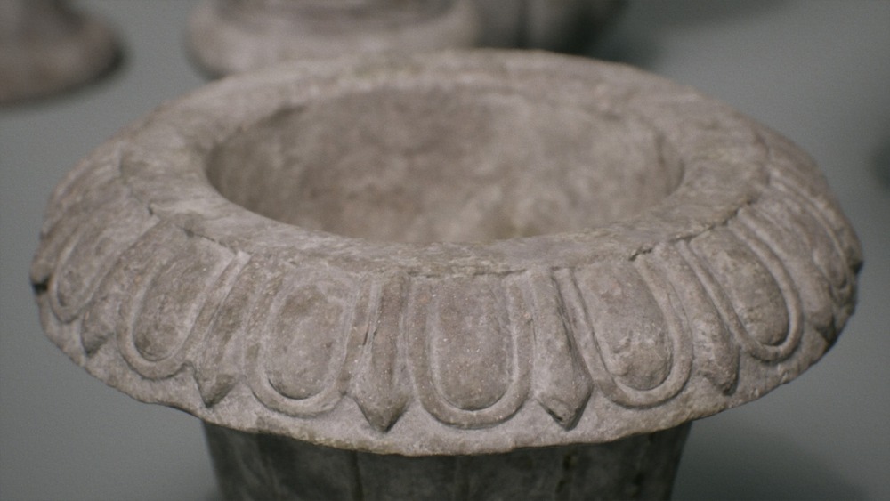 Stone Sculptures VOL.l – Modular Urns & Stand 石雕 VOL.l – 模块化骨灰盒和支架